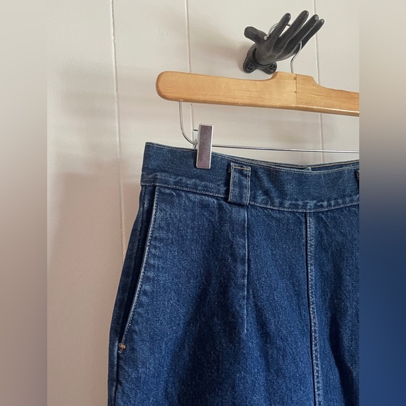 Calvin Klein Pencil Skirt with Pockets. Vintage 14 (29-30) - Picture 2 of 8